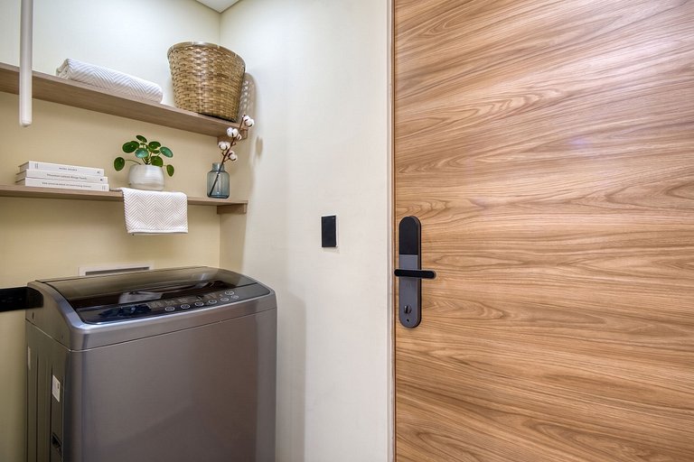 V306 | Loft c/ Balcón + Piscina + Seg 24/7