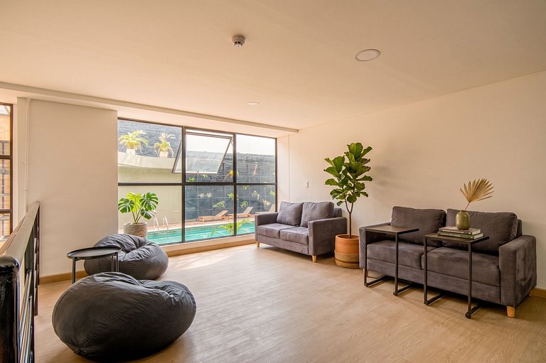 V306 | Loft c/ Balcón + Piscina + Seg 24/7
